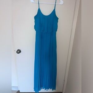 Maxi dress with accordion pleats